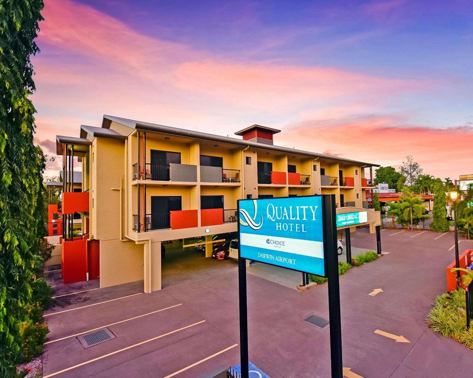 Quality Hotel Darwin Airport Dış mekan fotoğraf Quality Hotel, Townsville